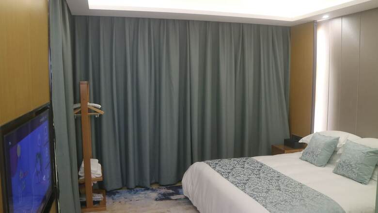 Lushan Xinyuan Hotel