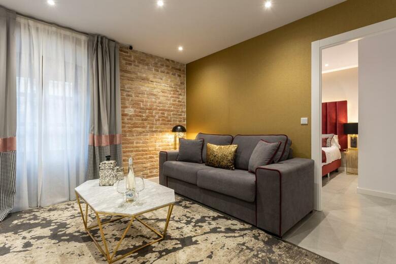 Apartamentos Bibo Suites Plaza Nueva