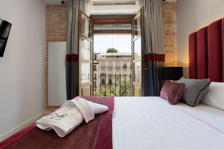 Apartamentos Bibo Suites Plaza Nueva