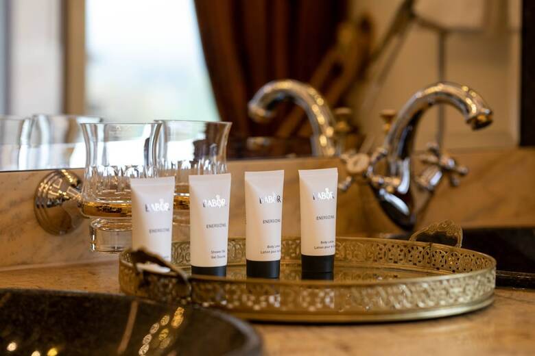 Hotel Schloss Lieser, Autograph Collection