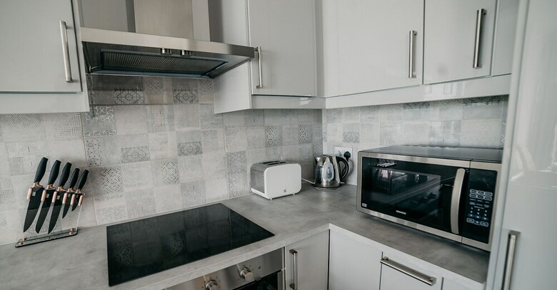 Apartamentos Holiday Rentals Ni - Eglinton Four