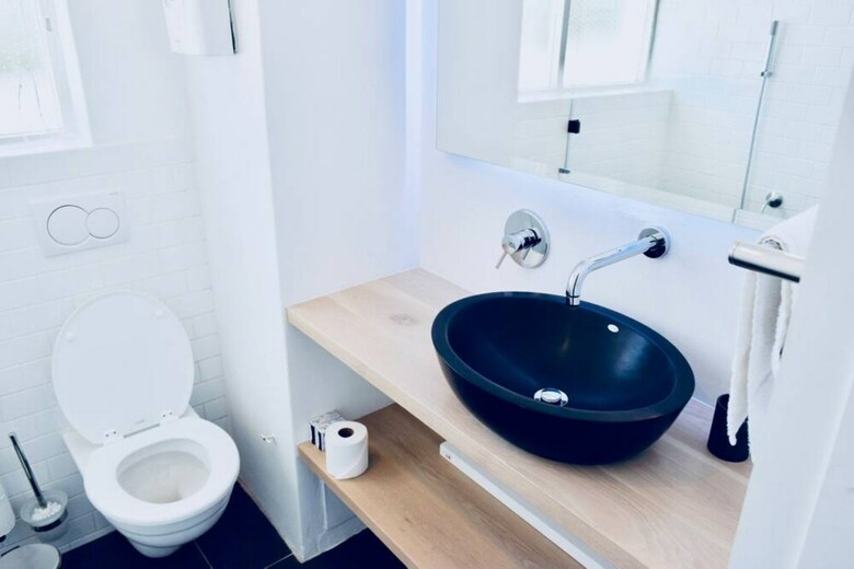 Studio Apartment In Green Point Cape Town