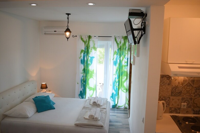 Apartments Milas