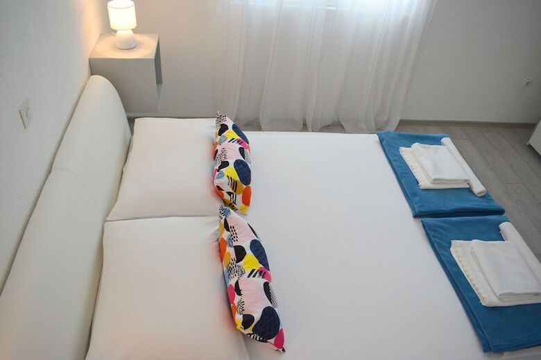 Apartments Milas