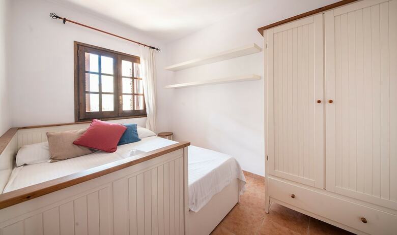 Semi-detached House 1 (r85)