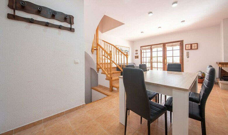 Semi-detached House 1 (r85)