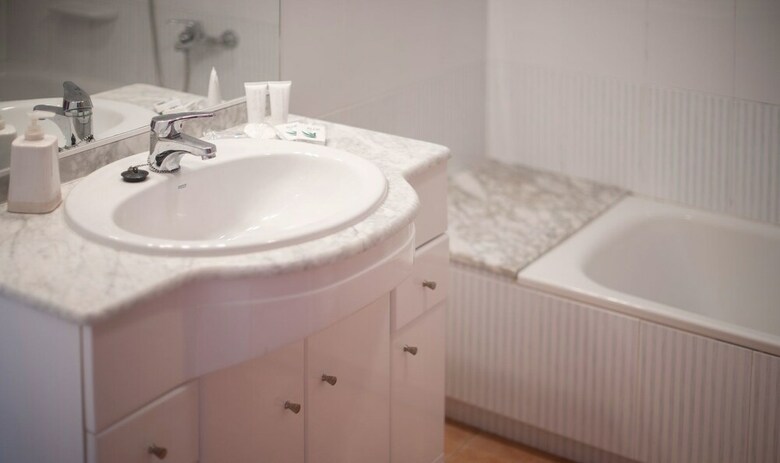 Semi-detached House 1 (r85)