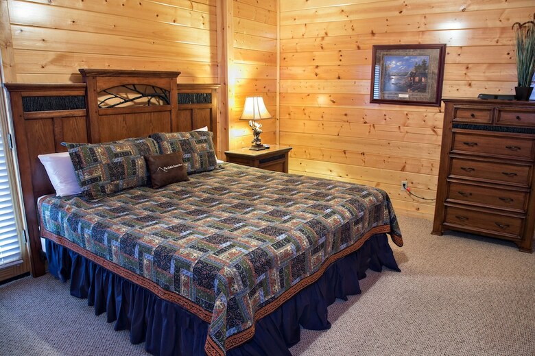 Million Dollar View - Four Bedroom Cabin