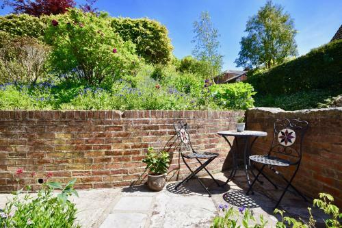Hotel Little Clatterford