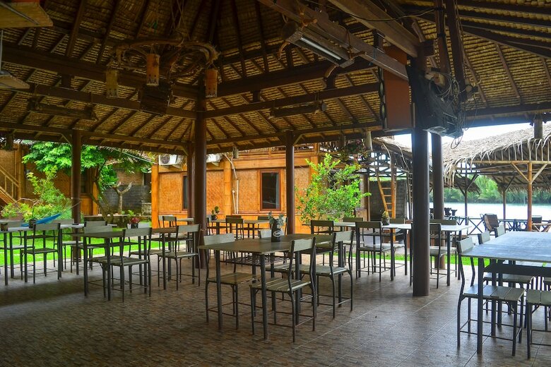 Hotel Oyo 961 Shane Josa Resort