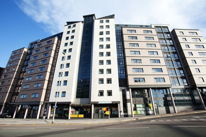 Hostal Modern Student-only Ensuite Rooms In Leeds City Centre