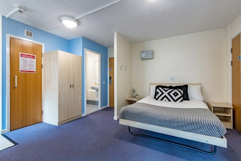 Hostal Modern Student-only Ensuite Rooms In Leeds City Centre