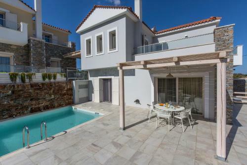 Virginia Luxury Villas