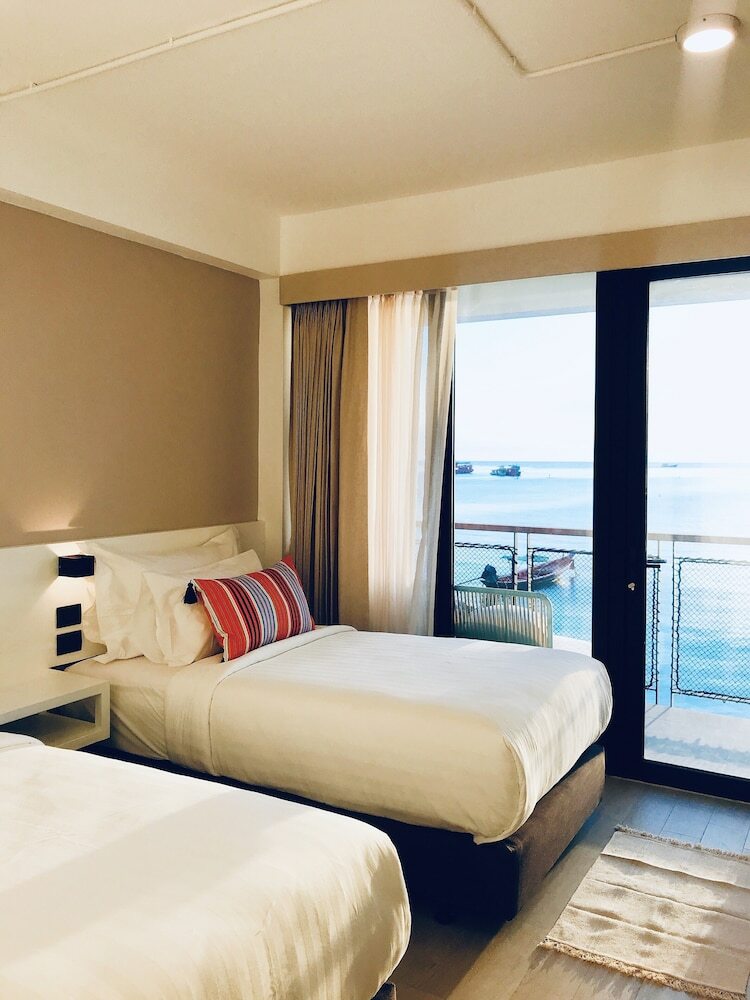 Blue Tao Beach Hotel
