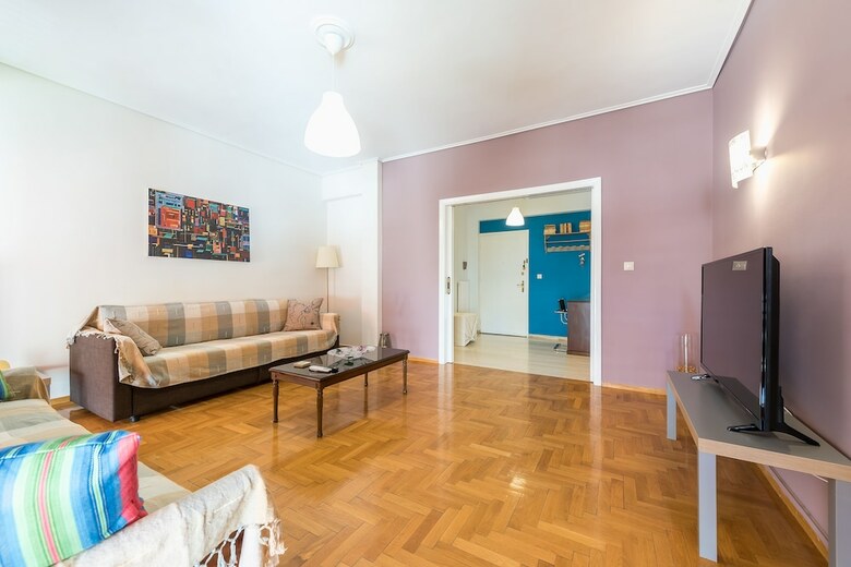 Comfy Apartment Near City Center
