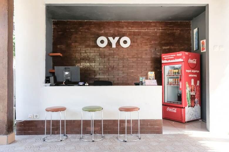 Hotel Oyo 992 Semilir Senggigi Inn