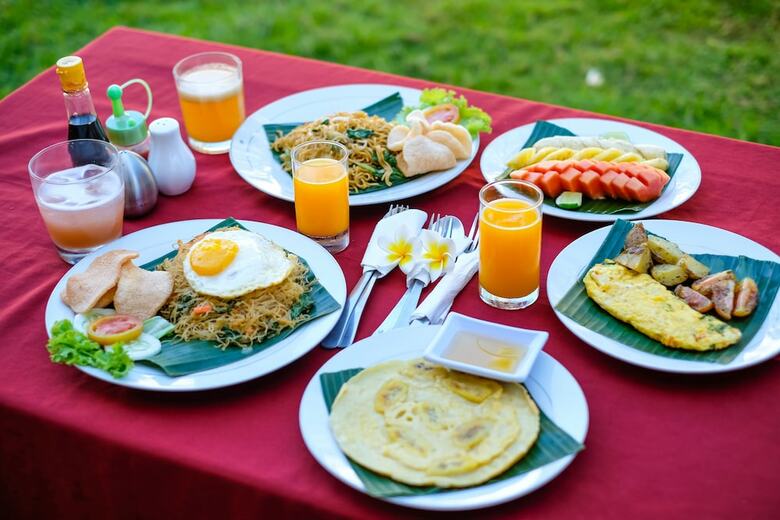Hotel Oyo 992 Semilir Senggigi Inn