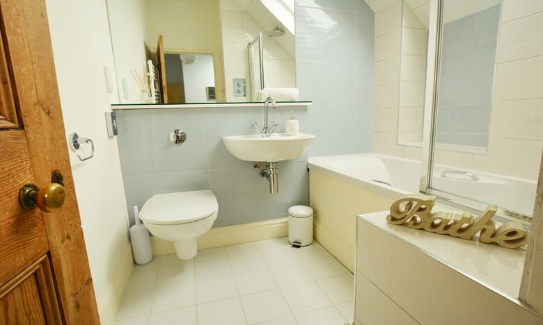 Bridge Cottage Croyde 3/4 Bed Sleeps 8 Hot Tub