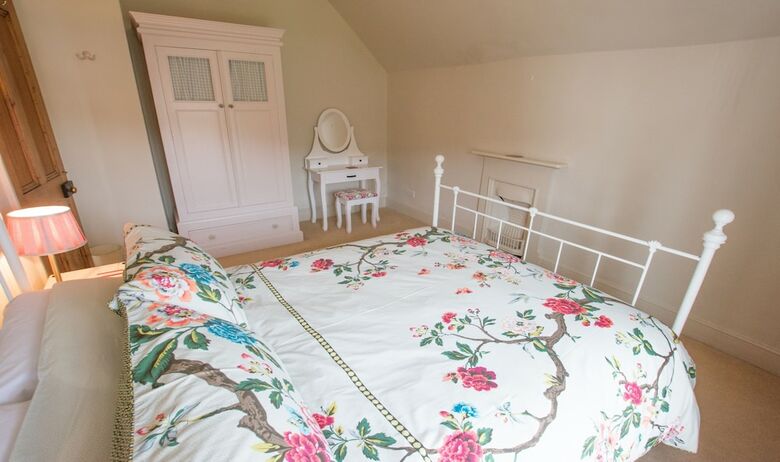 Bridge Cottage Croyde 3/4 Bed Sleeps 8 Hot Tub