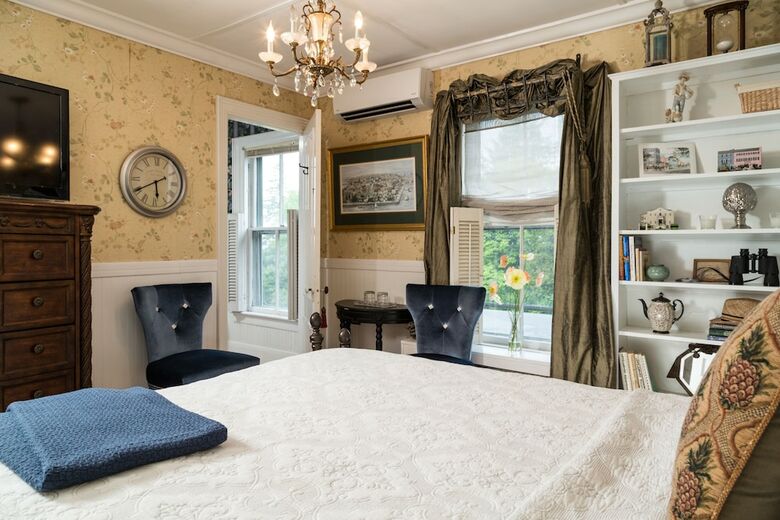 Bed & Breakfast Captain Nickels Inn