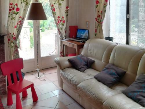Lodge Holiday Home La Rabouillere Englancourt II