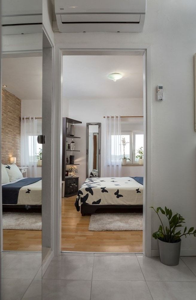 Apartment Arena Akvileia / One Bedroom
