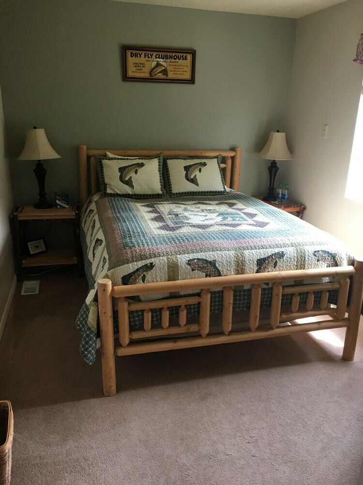 Bed & Breakfast The Leaning Tree Lodge