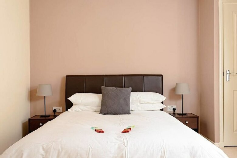 Wonderful Apartment Nr Central Edinburgh