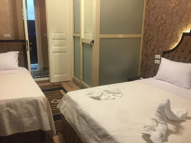 Hostal Heritage Hostel