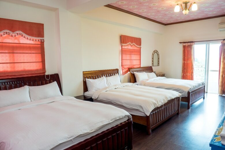 Bed & Breakfast Suto House