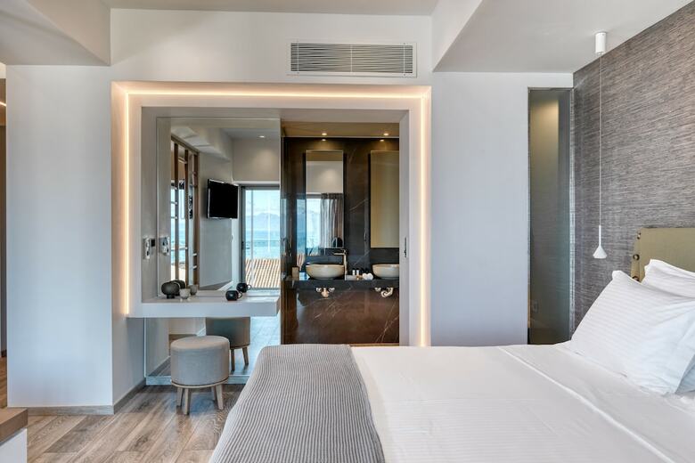 Las Hotel & Spa