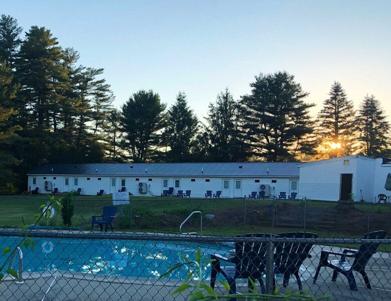 Posada Lake Wentworth Inn