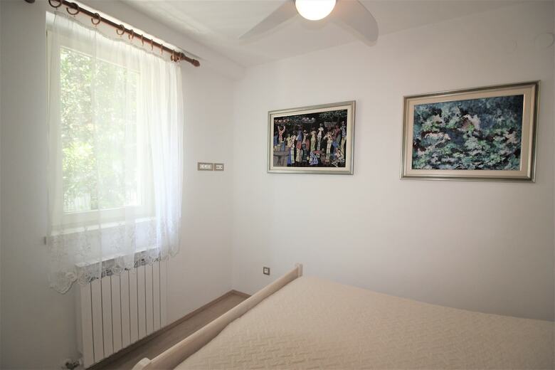 Aurora Apartments