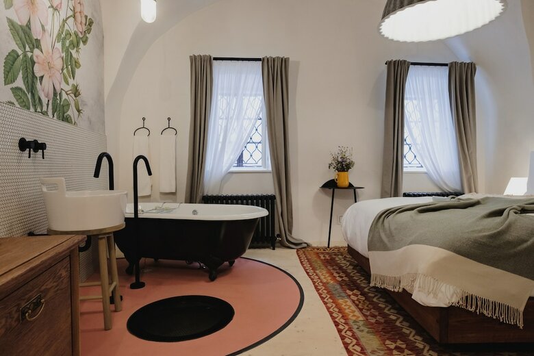 Bed & Breakfast Monastery Garden Bistro & Rooms