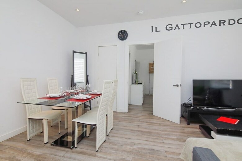 Beautiful 2br, South Beach!!!