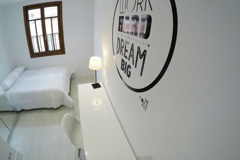 Hostal Mi Casa Inn - Residencia Gran V�a