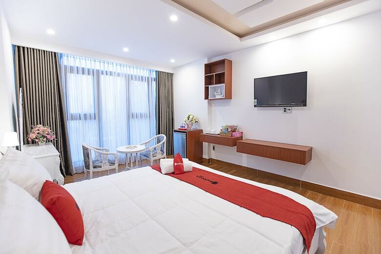 Hotel Reddoorz Plus @ Cach Mang Thang 8 Street