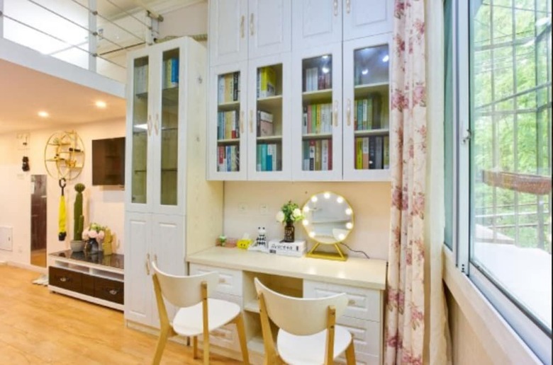 Lazy Apartment Tongji University Branch