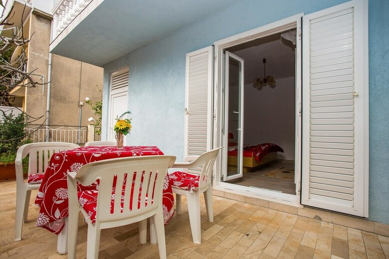 Apartments Ante Orebic