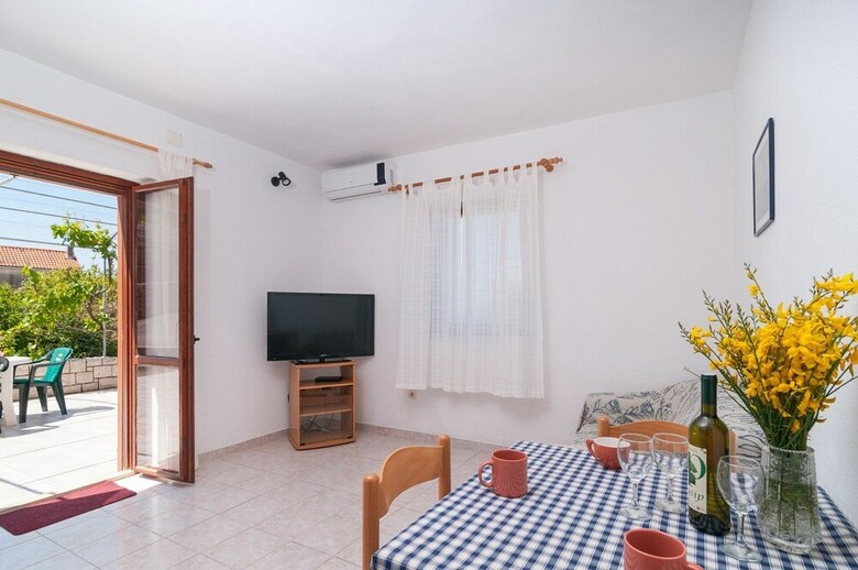 Apartments Katija