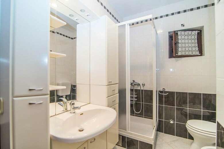 Apartments Valenti? 1304 Pag