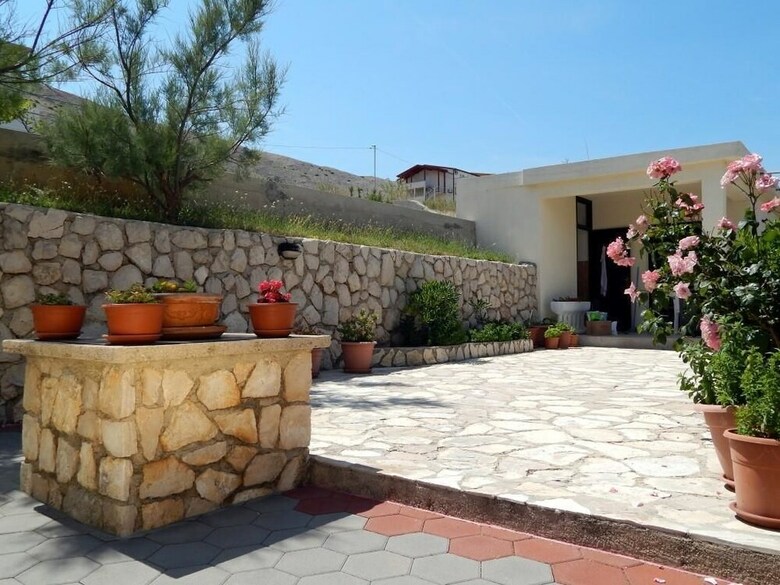 Apartments Valenti? 1304 Pag