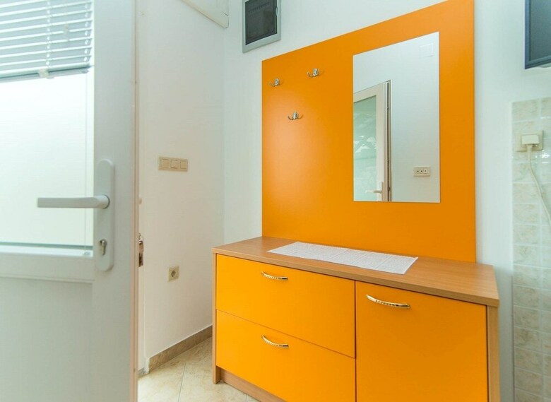 Apartments Valenti? 1304 Pag