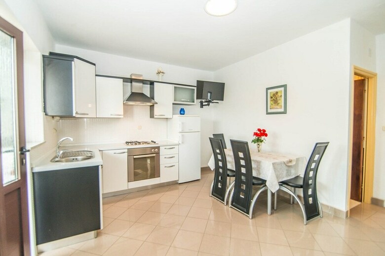 Apartments Valenti? 1304 Pag