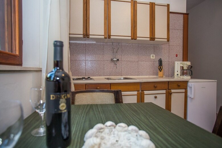 Apartments And Rooms Anita