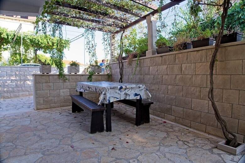 Apartment Diana Postira / Two Bedroom A1