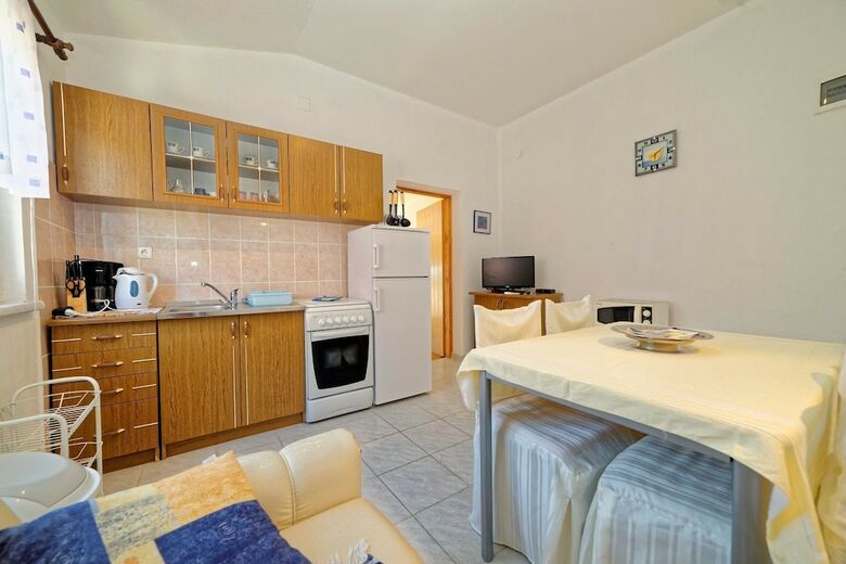 Apartments Nada Banjol