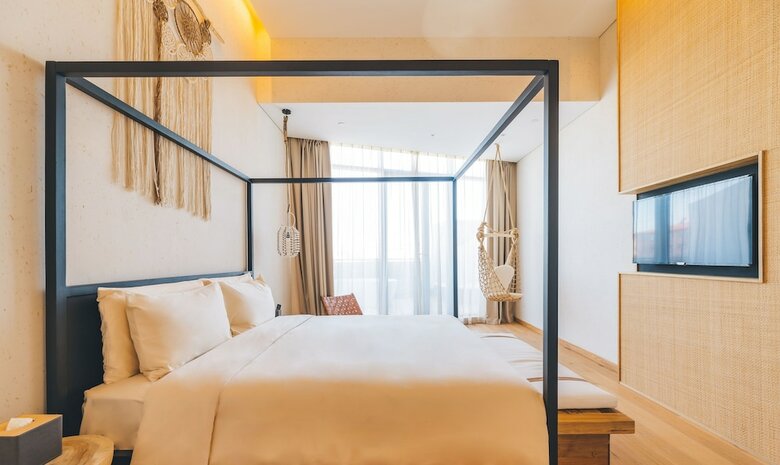 Atour Hotel Time Square Lianyungang
