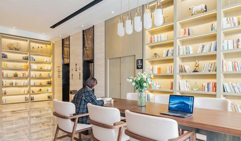 Atour Hotel South Business Zone Ningbo