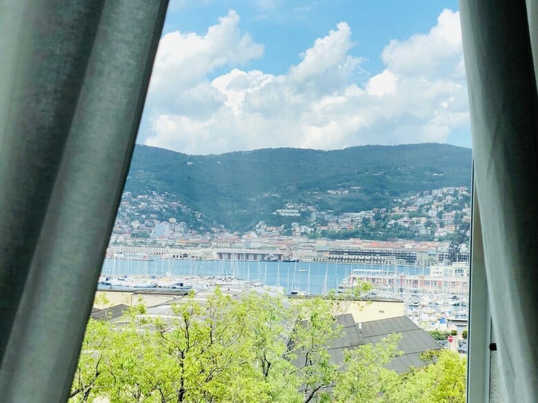 Apartamento Triestevillas Sea View, Huge 2-floor, Sleeps 9